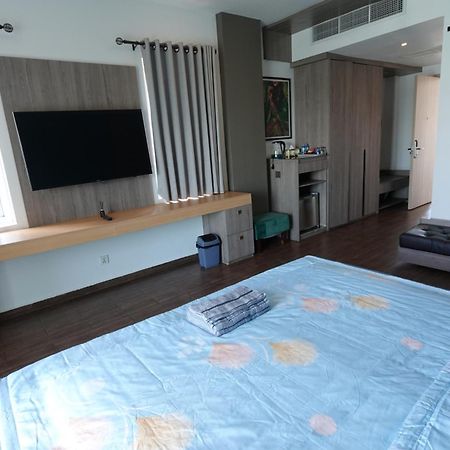 Chilchill Hotel Riverside Phnom Penh Exterior foto