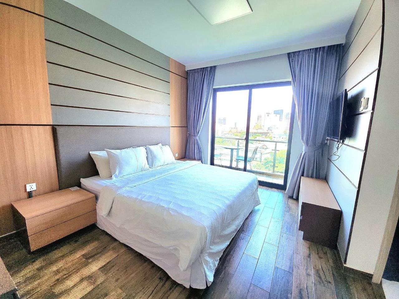 Chilchill Hotel Riverside Phnom Penh Exterior foto