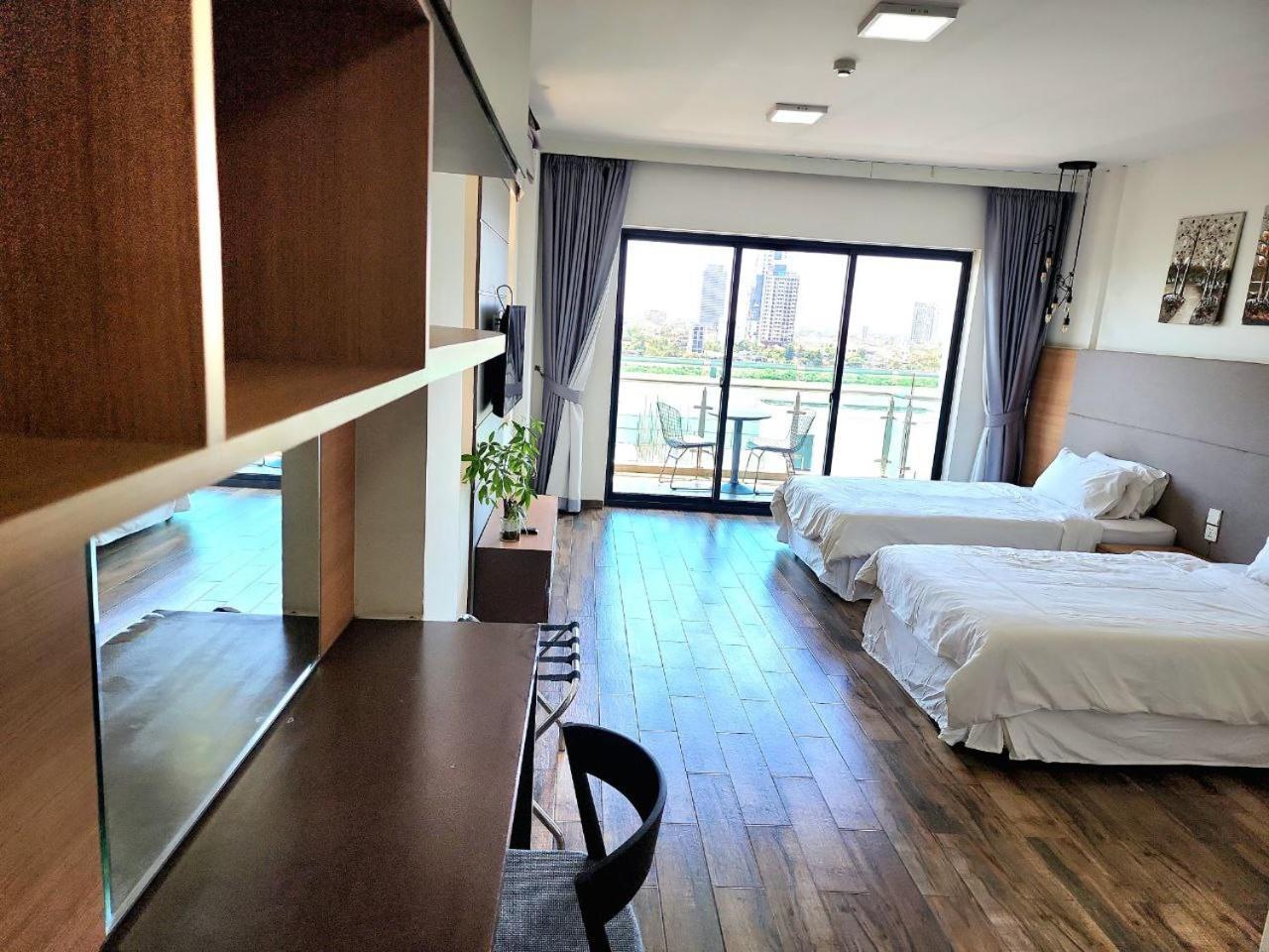 Chilchill Hotel Riverside Phnom Penh Exterior foto