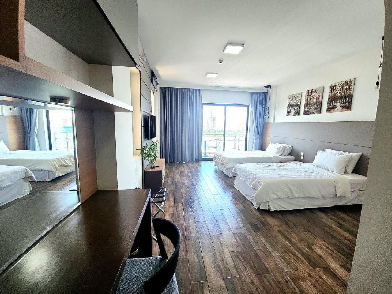 Chilchill Hotel Riverside Phnom Penh Exterior foto